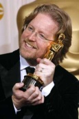 walle: Andrew Stanton director de "Wall-E" celebra su Oscar como mejor cinta animada